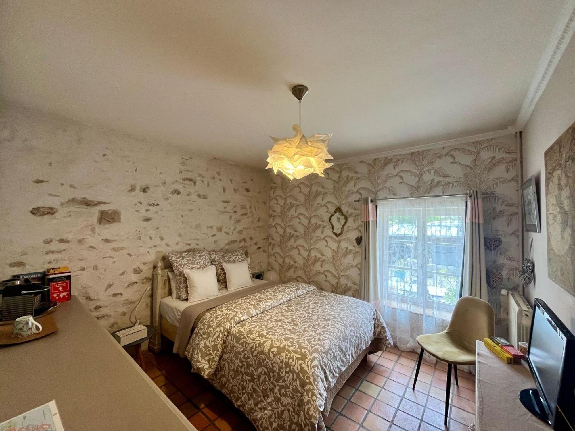 Suite Dans Longere Villabe Exterior photo
